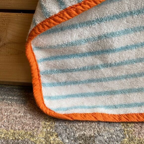 IKEA striped child’s towel with hooded towel - Picture 4 of 6
